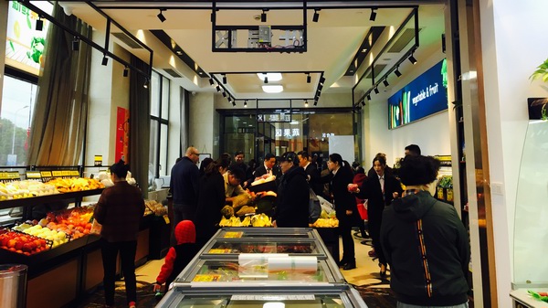 调整大小 光明地产服务集团“光明邻里屋”创新引领便民惠民新模式 .jpg